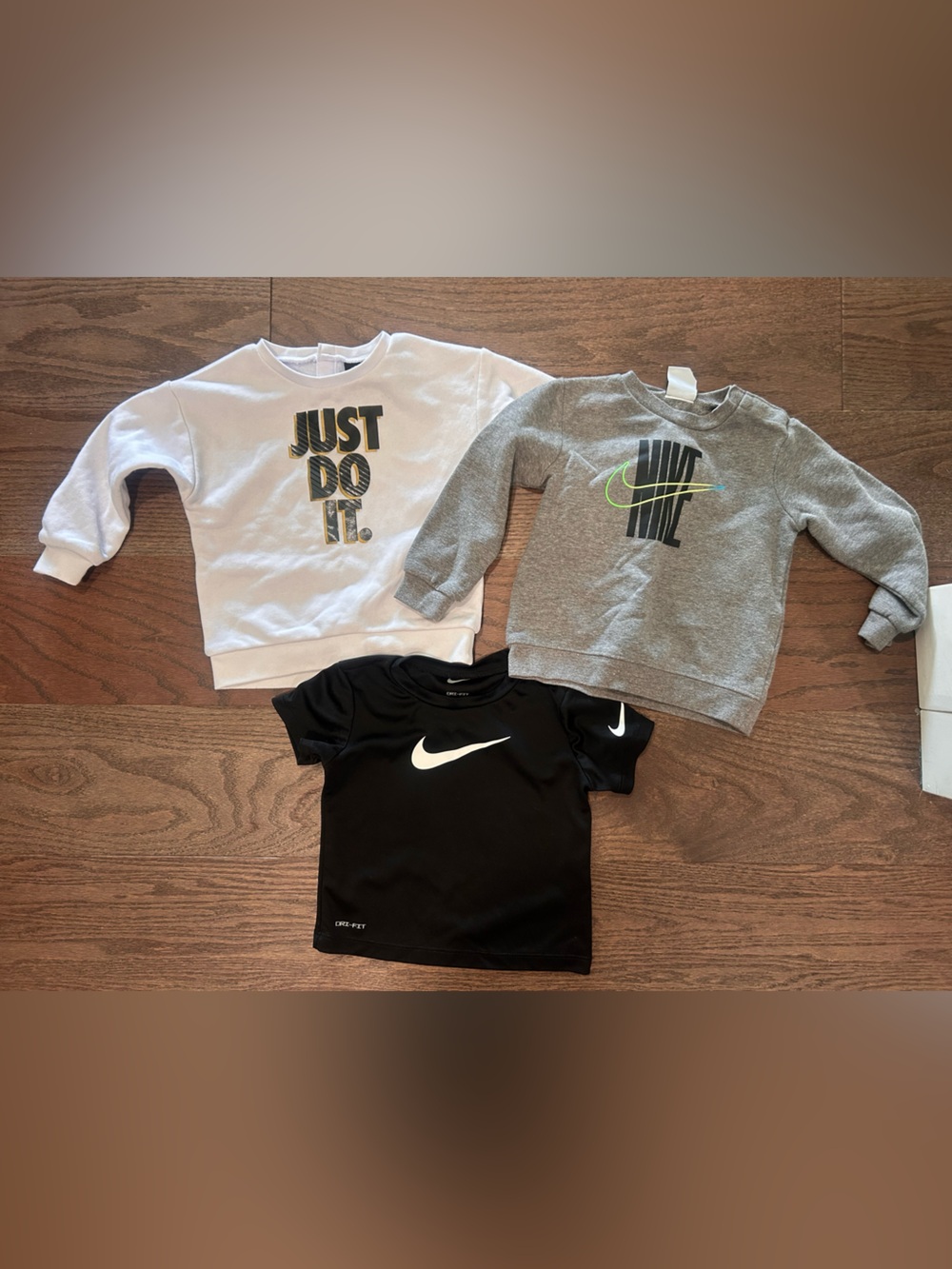 Lot of Nike Size 24 month Toddler Boy's Sweatshirts and Tee